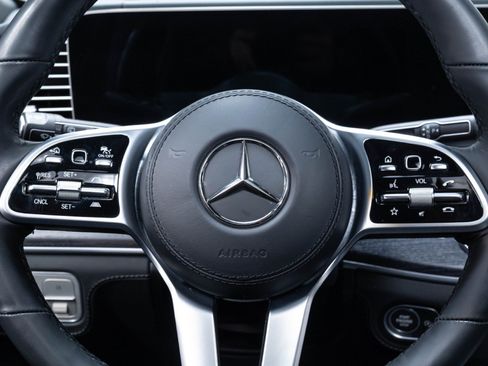 Used 2022 Mercedes-Benz Maybach GLS 600 4MATIC image 36