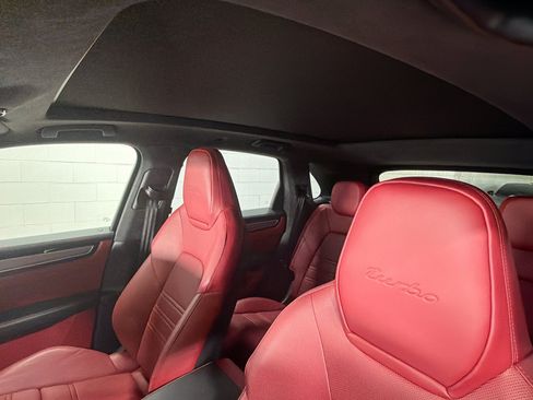 Certified 2023 Porsche Cayenne Turbo AWD/4WD image 27