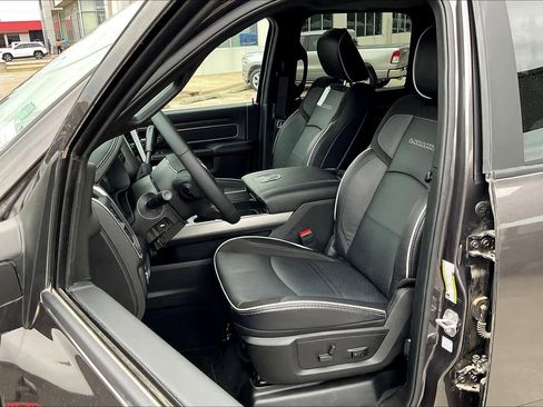 New 2025 RAM 2500 Laramie image 9