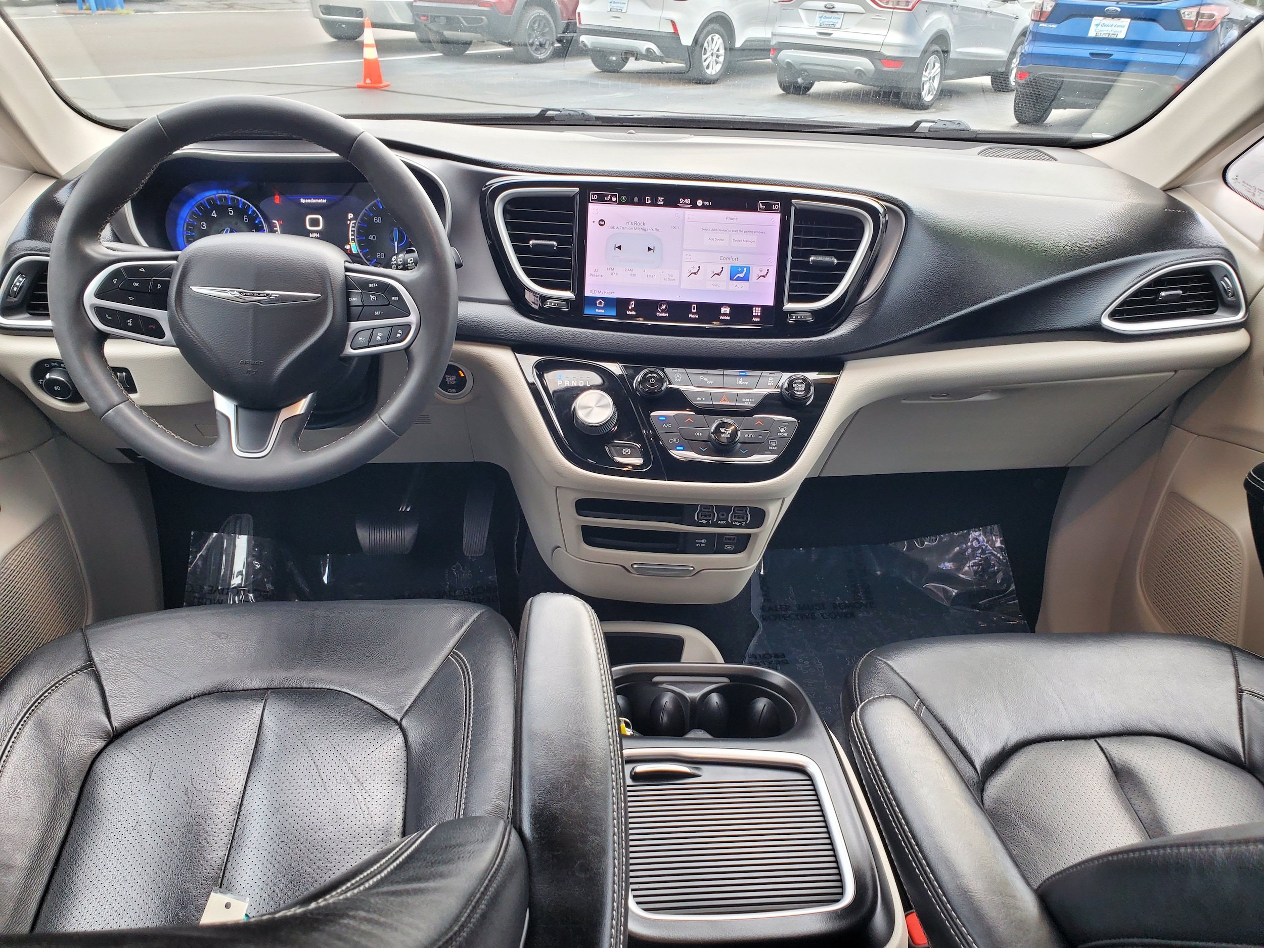 Used 2022 Chrysler Pacifica Touring-L FWD image 26