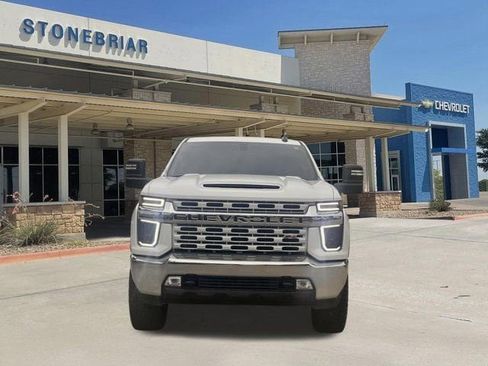 Used 2023 Chevrolet Silverado 3500 LT w/ Convenience Package AWD/4WD image 8
