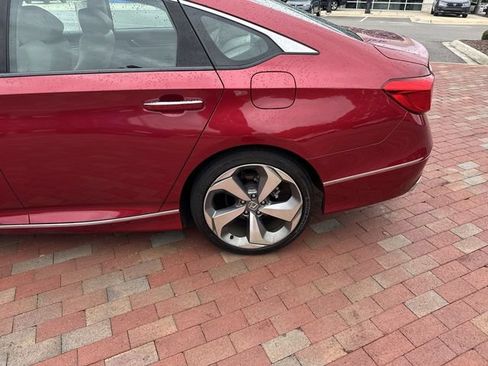 Used 2020 Honda Accord Touring image 6