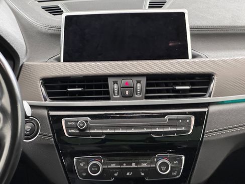 Used 2023 BMW X2 sDrive28i w/ M Sport Package image 23