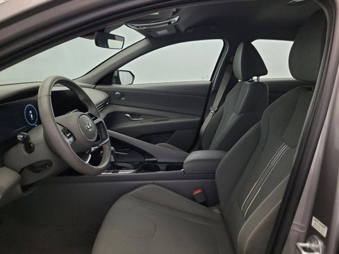 Used 2023 Hyundai Elantra SEL w/ Convenience Package FWD image 17
