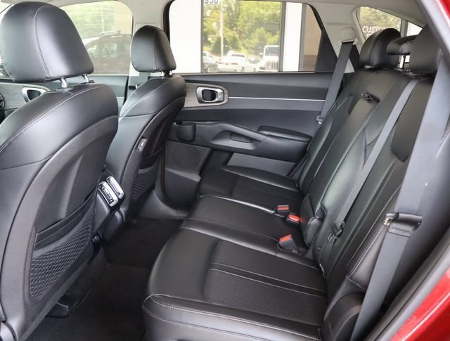 Used 2022 Kia Sorento S w/ Panoramic Sunroof Package AWD/4WD image 41