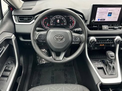 Used 2023 Toyota RAV4 XLE w/ Convenience Package FWD image 18