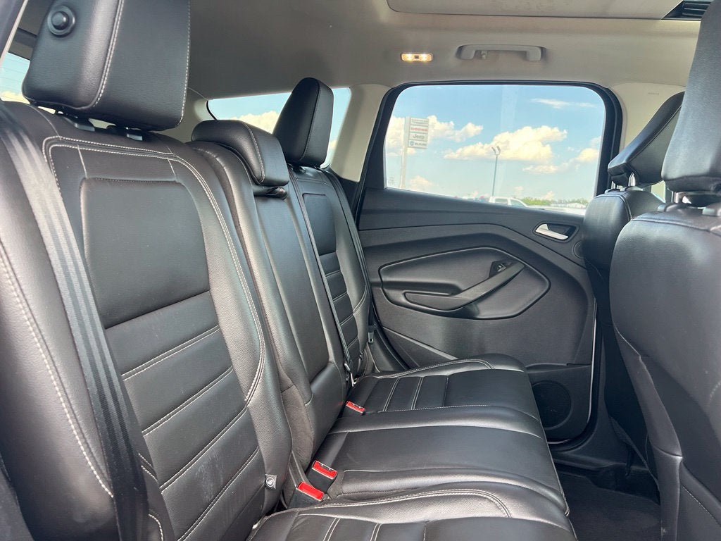 Used 2019 Ford Escape Titanium AWD/4WD image 24