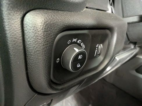New 2026 RAM 1500 Express AWD/4WD image 15