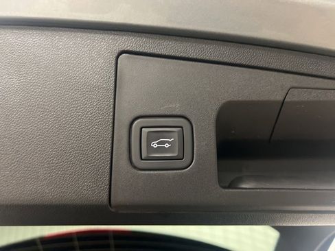 Certified 2024 Cadillac XT4 Sport AWD/4WD image 7
