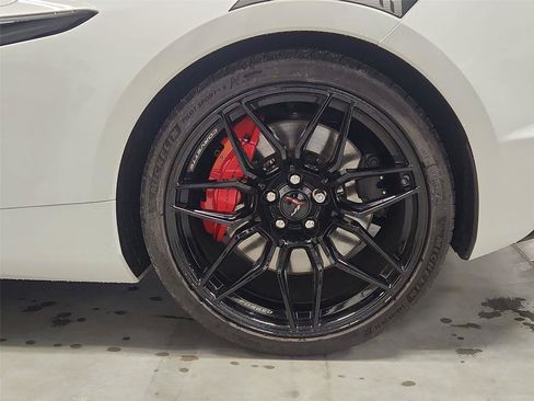 Used 2024 Chevrolet Corvette Z06 RWD image 30