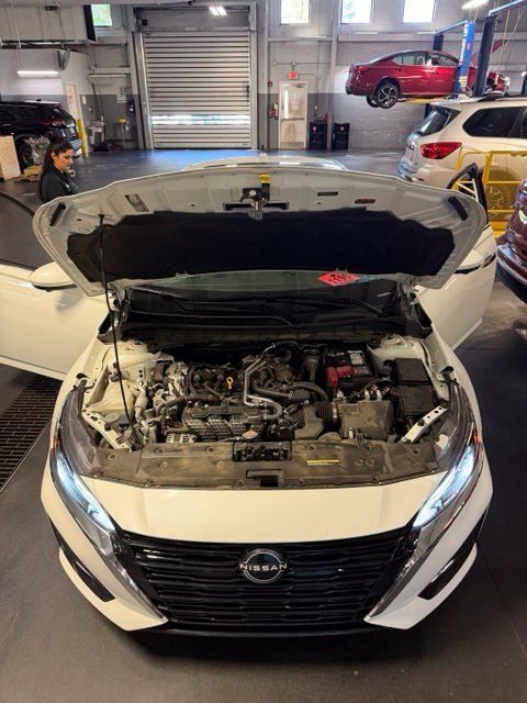 Used 2023 Nissan Altima 2.5 SL AWD/4WD image 12