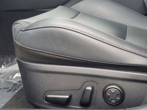 Used 2023 Kia Stinger GT-Line w/ Sun & Sound Package AWD/4WD image 9
