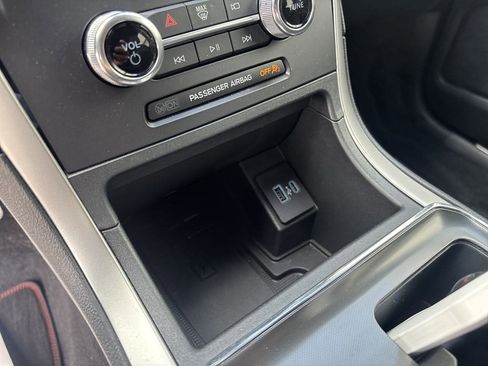 Used 2022 Ford Edge ST-Line image 20