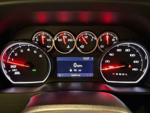 Used 2019 Chevrolet Silverado 1500 LT w/ Texas Edition image 18