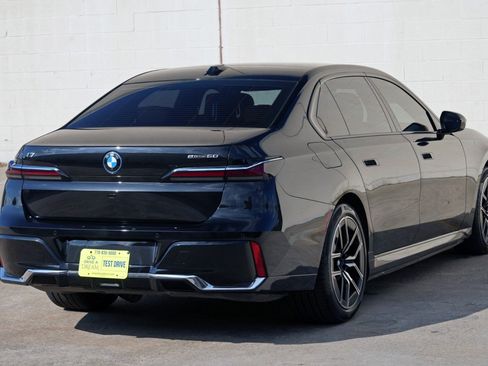Used 2024 BMW i7 eDrive50 w/ M Sport Package RWD image 53