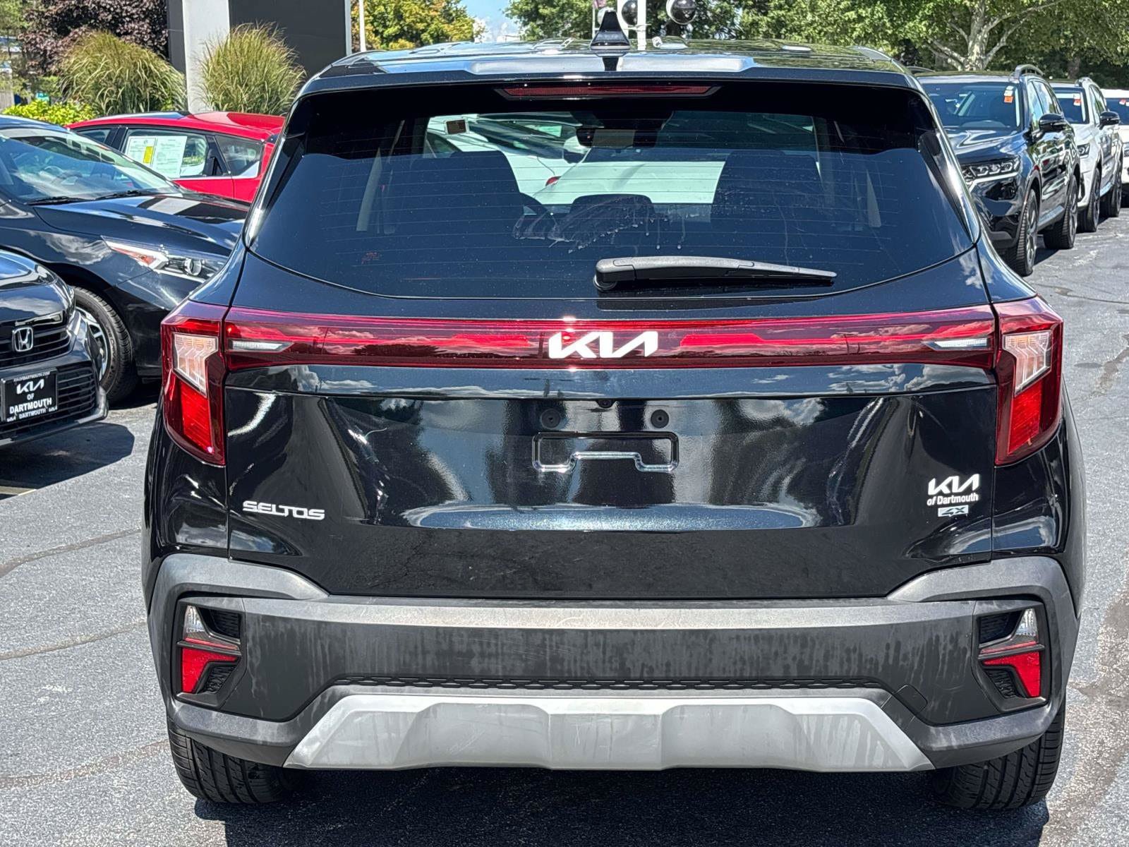 Used 2024 Kia Seltos LX AWD/4WD image 4