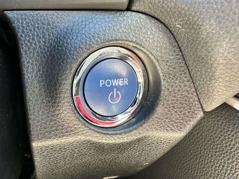 Used 2021 Toyota RAV4 XLE w/ XLE Grade Weather Package AWD/4WD image 20