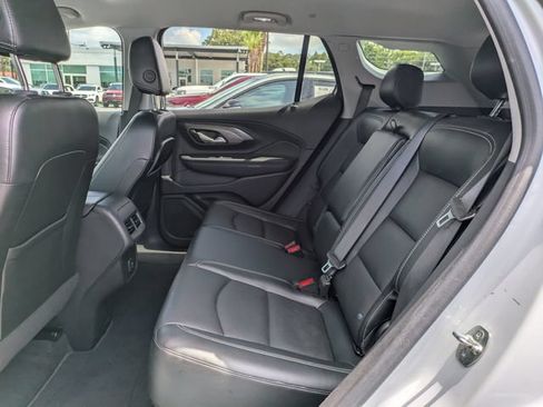 Used 2023 GMC Terrain SLT FWD image 15