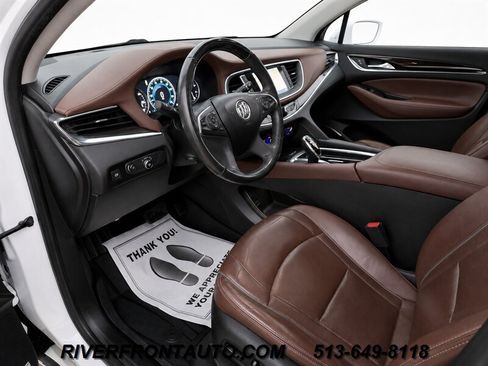 Used 2018 Buick Enclave Avenir w/ Avenir Technology Package AWD/4WD image 3