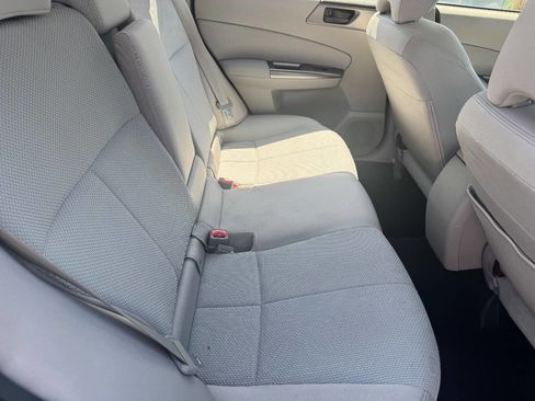 Used 2011 Subaru Forester 2.5X w/ Alloy Wheel Value Pkg image 8