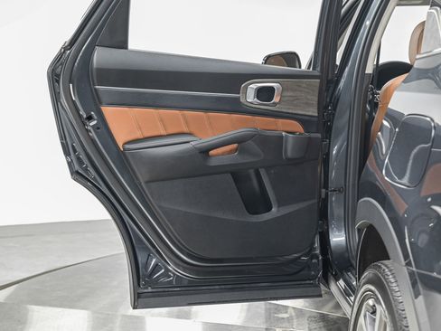 Used 2021 Kia Sorento SX Prestige image 26