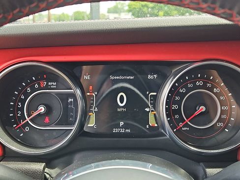 Used 2022 Jeep Gladiator Rubicon w/ Trailer Tow Package AWD/4WD image 21
