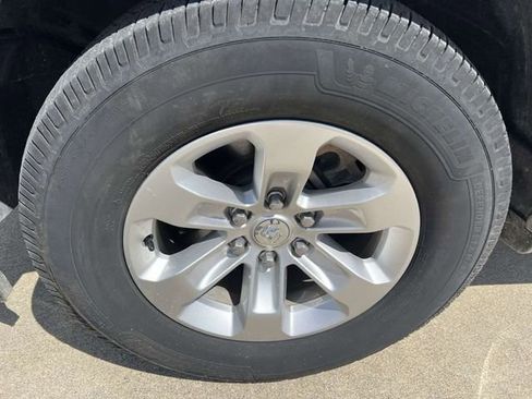 Used 2021 RAM 1500 Laramie AWD/4WD image 23