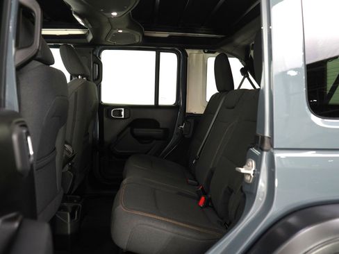 Used 2024 Jeep Wrangler Willys image 17