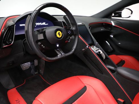 Certified 2022 Ferrari Roma RWD image 13