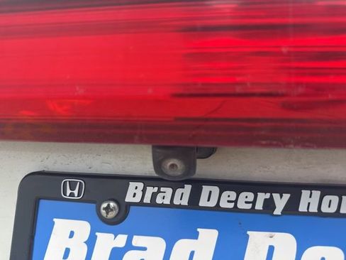 Used 2016 Honda Odyssey Touring Elite image 9