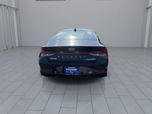 Used 2023 Hyundai Elantra Blue FWD image 7