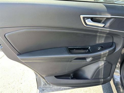 Used 2020 Ford Edge SEL w/ Convenience Package AWD/4WD image 11