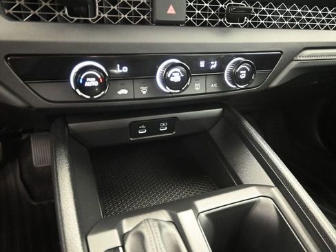 Used 2025 Honda Accord LX image 17