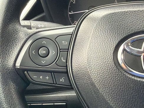 Certified 2025 Toyota Corolla LE image 10