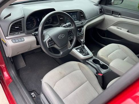 Used 2017 Hyundai Elantra SE w/ SE A/T Tech Package 03 FWD image 12