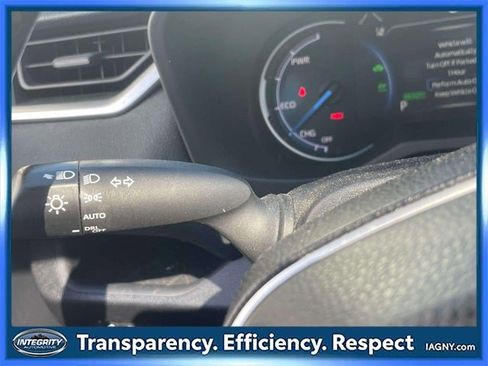 Used 2021 Toyota RAV4 SE image 24