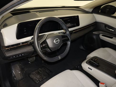 Used 2023 Nissan Ariya FWD image 25