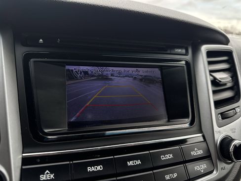 Used 2018 Hyundai Tucson SE w/ Cargo Package image 14