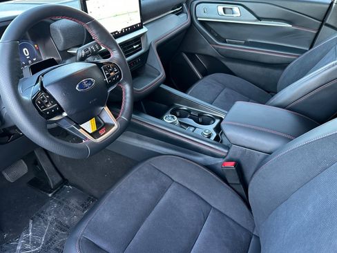 New 2026 Ford Explorer ST image 10