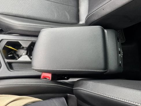 Certified 2024 Volkswagen Tiguan SE image 28