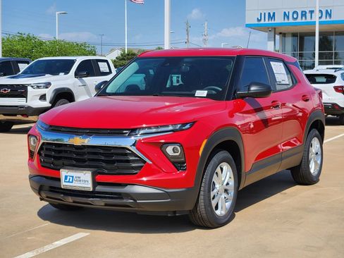 New 2026 Chevrolet TrailBlazer LS FWD image 2