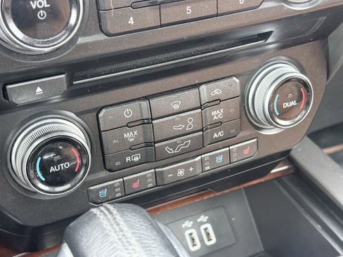 Used 2016 Ford F150 Limited image 73