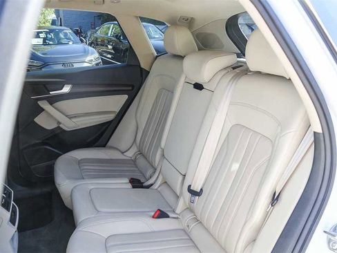 Used 2022 Audi Q5 2.0T Premium Plus image 17