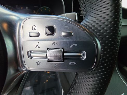 Used 2022 Mercedes-Benz GLC 300 image 18