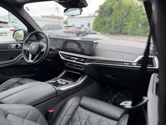 Used 2024 BMW X5 xDrive40i AWD/4WD image 19