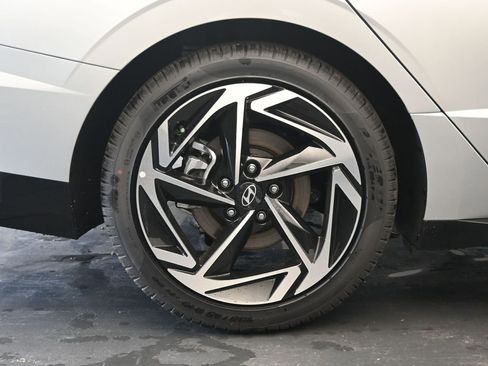 New 2026 Hyundai Sonata SEL FWD image 9