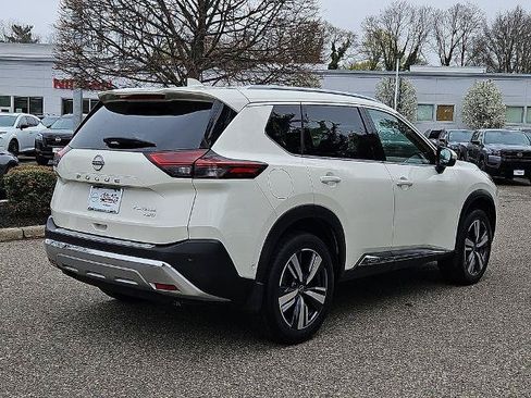 Certified 2023 Nissan Rogue Platinum AWD/4WD image 8
