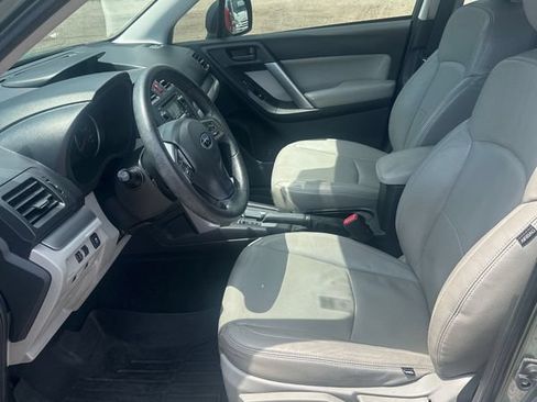 Used 2015 Subaru Forester 2.5i w/ Alloy Wheel Package AWD/4WD image 2
