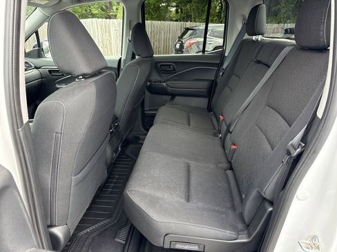 Used 2025 Honda Ridgeline Sport image 10