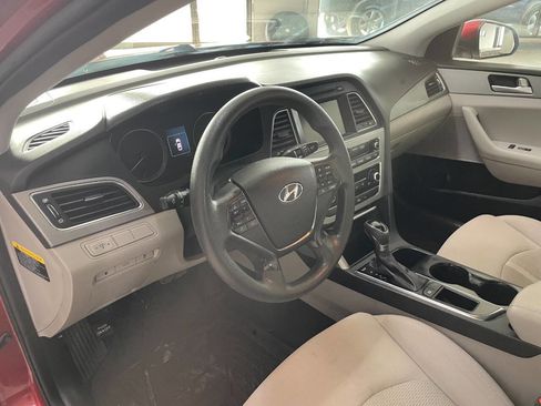 Used 2016 Hyundai Sonata SE w/ Cargo Package image 16